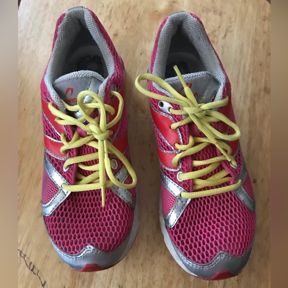 Newton Women’s Running Shoes Pink/Red/Gray size 8